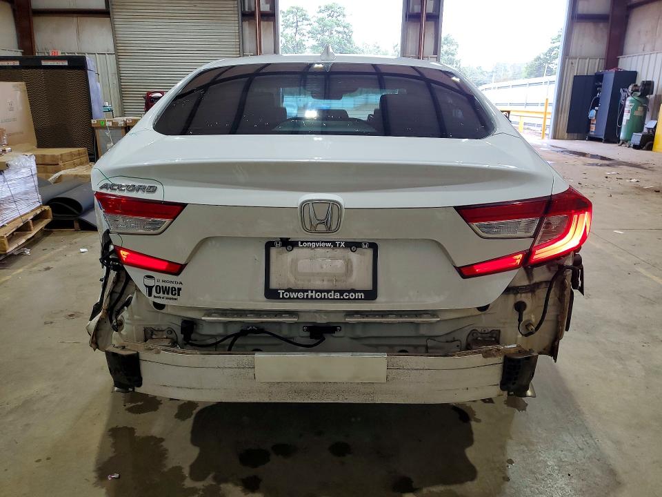 Aukcja sprzedaży 2018 Honda Accord, vin: 1HGCV1F52JA188556, numer aukcji: 69583146