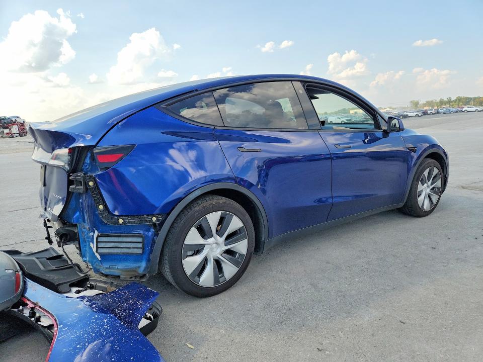 2023 Tesla Model Y მანქანა იყიდება აუქციონზე, vin: 7SAYGAEEXPF775171, აუქციონის ნომერი: 69225706