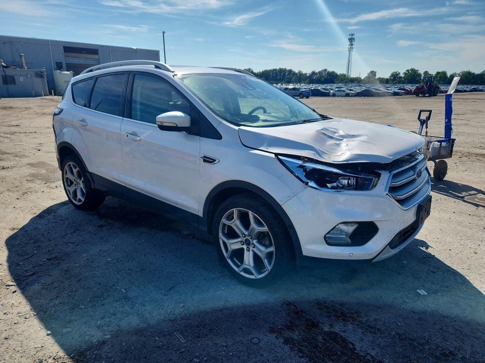 2018 Ford Escape მანქანა იყიდება აუქციონზე, vin: 1FMCU9J99JUB80054, აუქციონის ნომერი: 68260196
