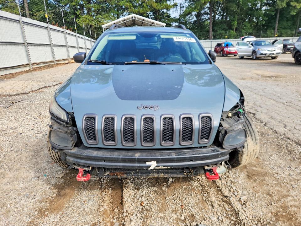 69587156 :رقم المزاد ، 1C4PJMBS6EW240093 vin ، 2014 Jeep Cherokee مزاد بيع