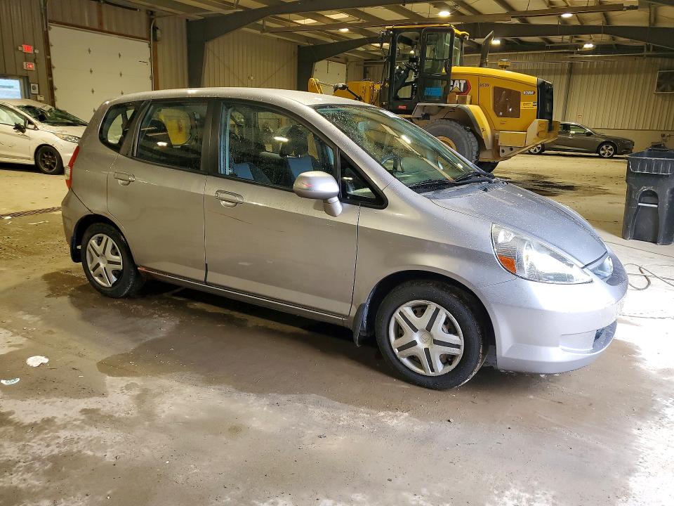 Auction sale of the 2008 Honda Fit, vin: JHMGD384X8S066386, lot number: 70191336