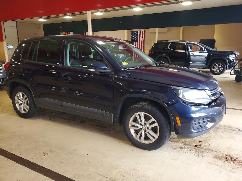 70839236 :رقم المزاد ، WVGAV7AX2CW578981 vin ، 2012 Volkswagen Tiguan مزاد بيع