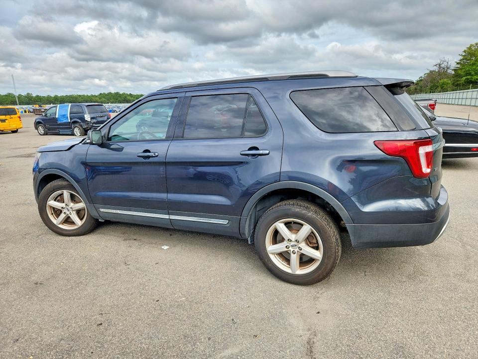 69370526 :رقم المزاد ، 1FM5K8D80HGE31600 vin ، 2017 Ford Explorer مزاد بيع