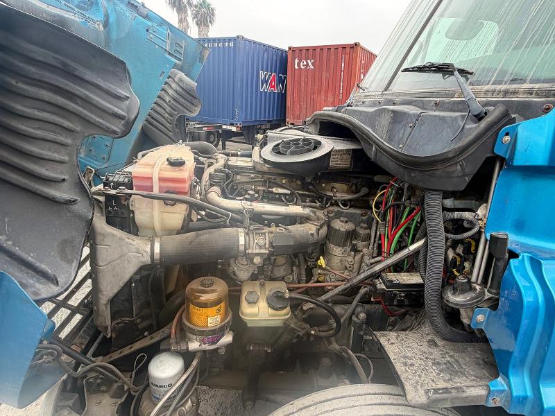 Продажа на аукционе авто 2012 Freightliner Cascadia 125, vin: 1FUJGLDR6CSBE2508, номер лота: 70678956