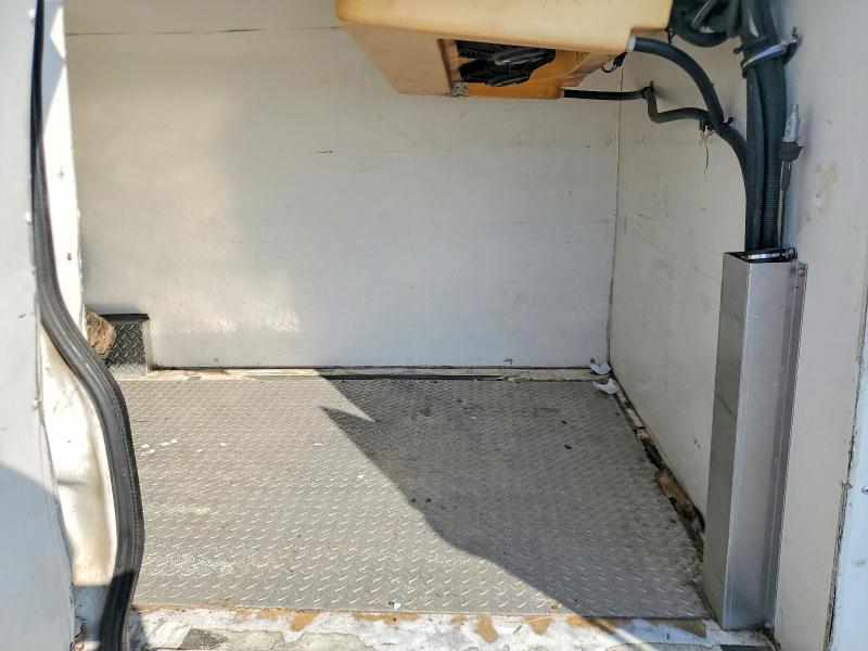 69652156 :رقم المزاد ، 1GCWGBFF5H1129760 vin ، 2017 Chevrolet Express G2500 مزاد بيع