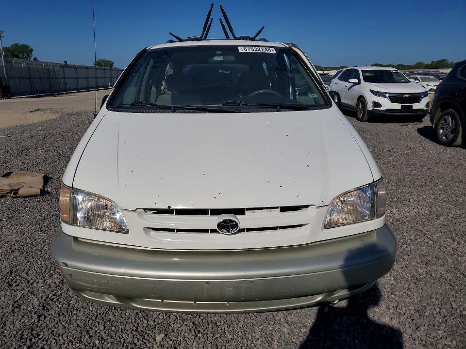 Продажа на аукционе авто 2000 Toyota Sienna, vin: 4T3ZF13C5YU284962, номер лота: 67532246