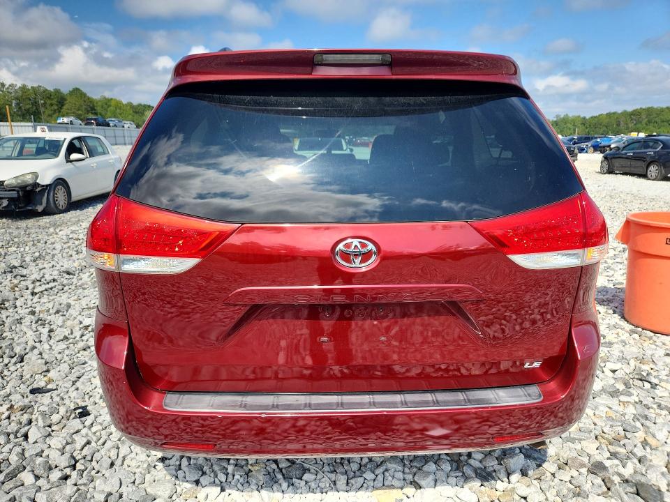 69997756 :رقم المزاد ، 5TDKK3DC1DS389954 vin ، 2013 Toyota Sienna مزاد بيع