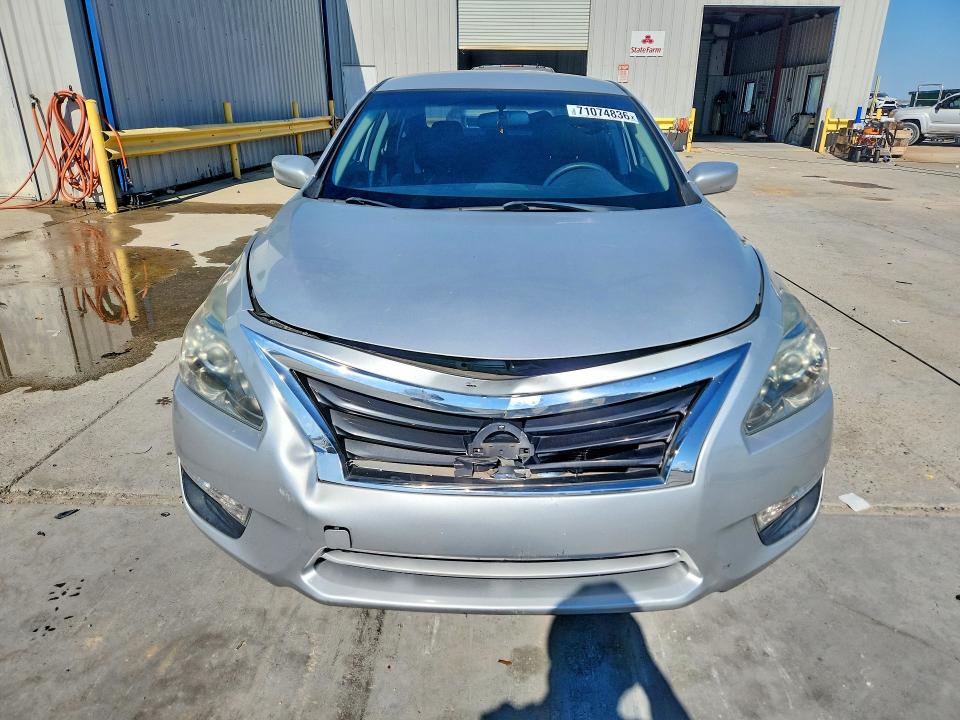 Продажа на аукционе авто 2015 Nissan Altima, vin: 1N4AL3AP0FC588343, номер лота: 71074836