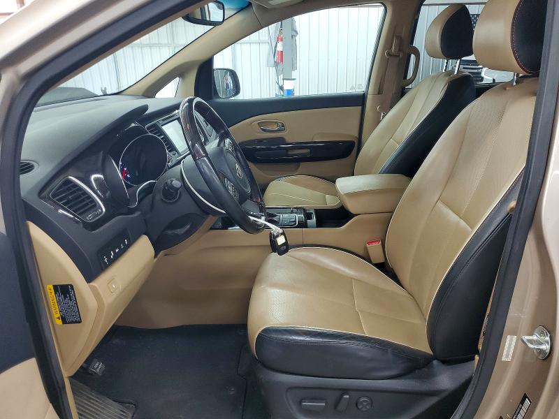 68436756 :رقم المزاد ، KNDME5C14F6037286 vin ، 2015 Kia Sedona مزاد بيع