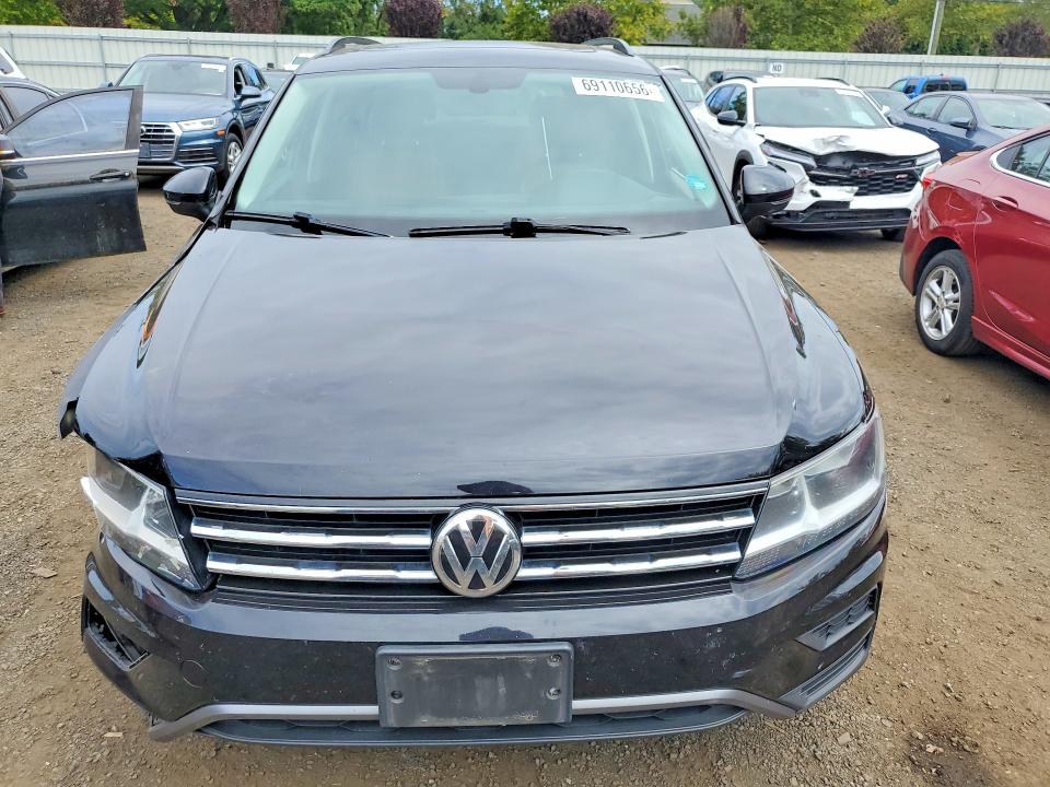 Aukcja sprzedaży 2018 Volkswagen Tiguan, vin: 3VV2B7AX0JM068127, numer aukcji: 69110656