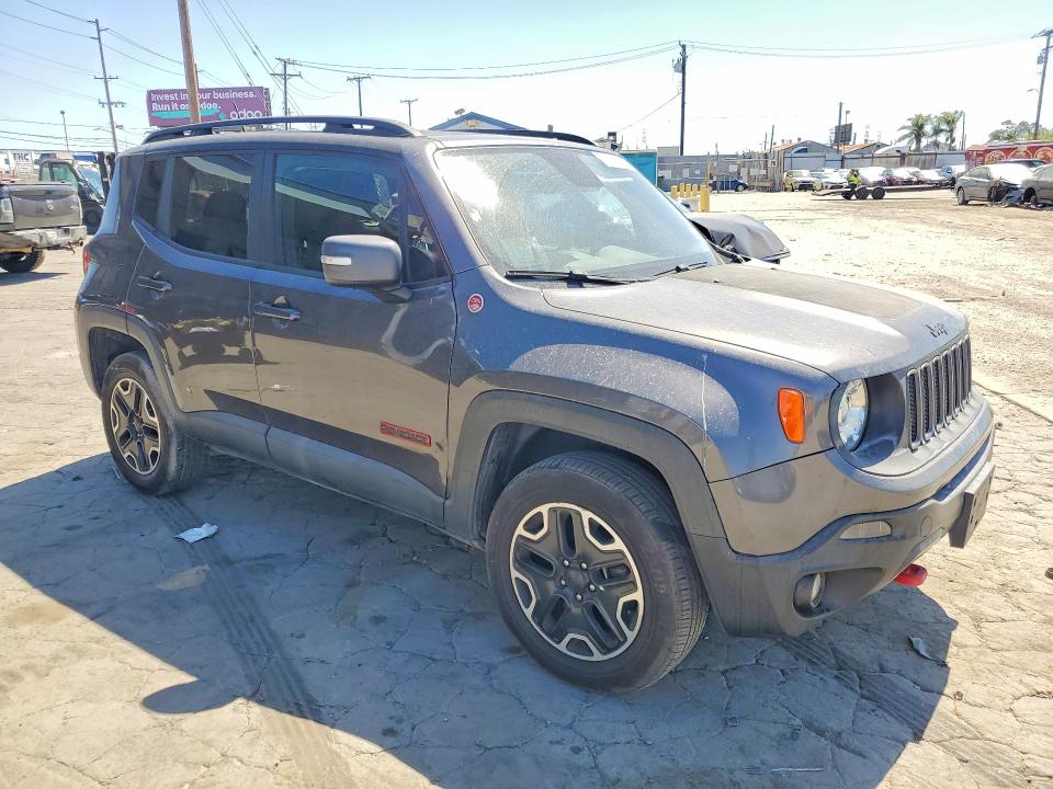 67676306 :رقم المزاد ، ZACCJBCB1HPG12295 vin ، 2017 Jeep Renegade مزاد بيع