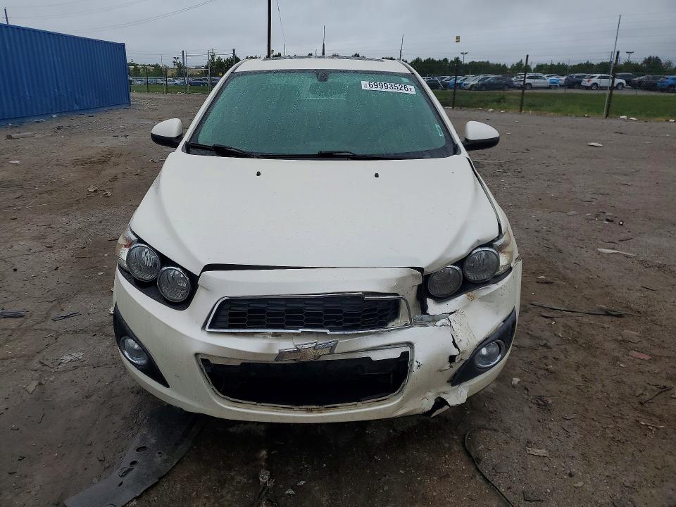 69993526 :رقم المزاد ، 1G1JE5SH3E4182355 vin ، 2014 Chevrolet Sonic مزاد بيع