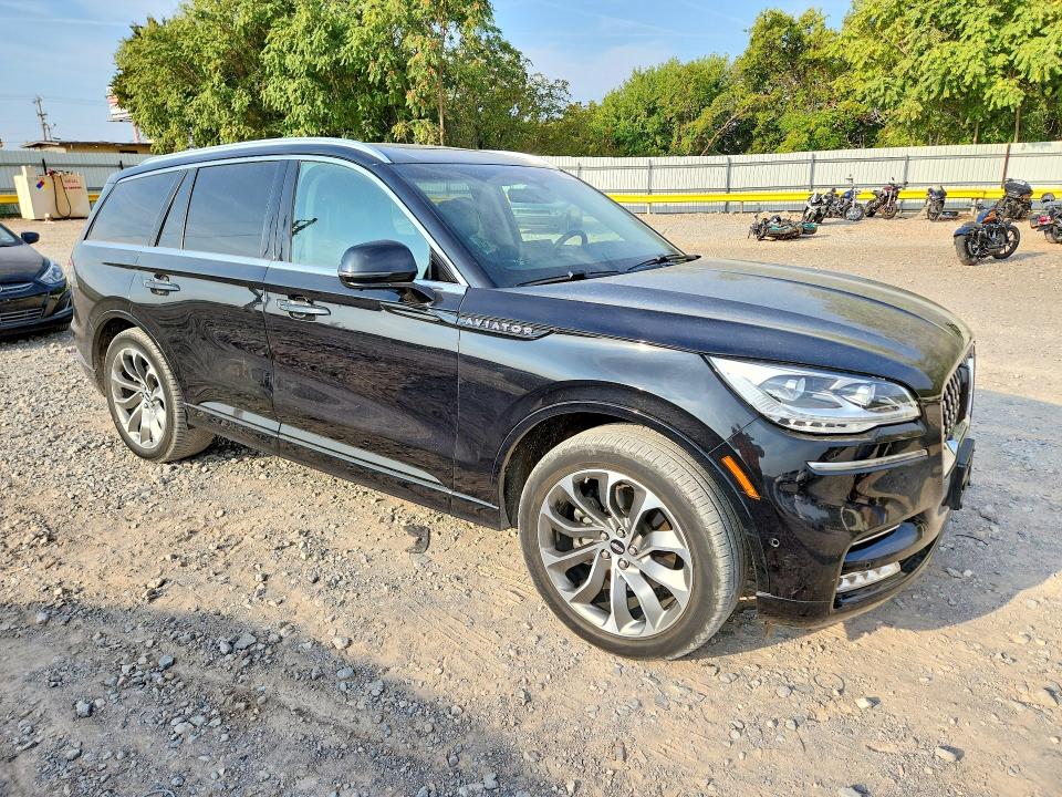 2021 Lincoln Aviator მანქანა იყიდება აუქციონზე, vin: 5LMYJ8XYXMNL01029, აუქციონის ნომერი: 70147786