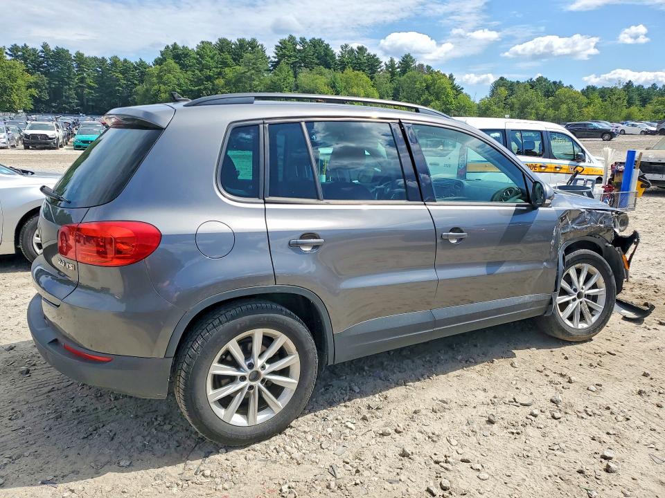 2015 Volkswagen Tiguan მანქანა იყიდება აუქციონზე, vin: WVGAV7AXXFW540774, აუქციონის ნომერი: 67332336