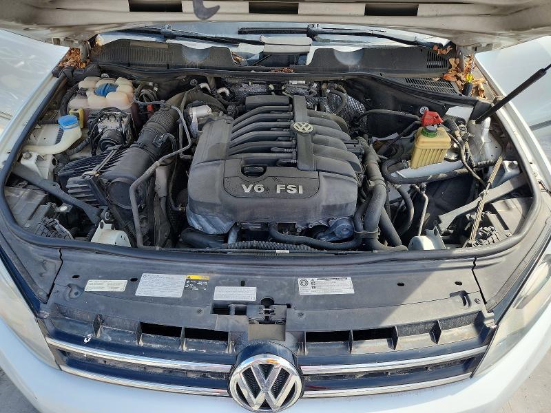 Продаж на аукціоні авто 2014 Volkswagen Touareg, vin: WVGEF9BP1ED002693, номер лоту: 68604636