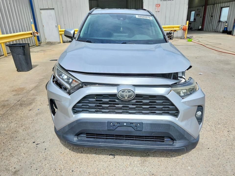 Продаж на аукціоні авто 2019 Toyota Rav4, vin: 2T3W1RFV2KW015595, номер лоту: 68080976