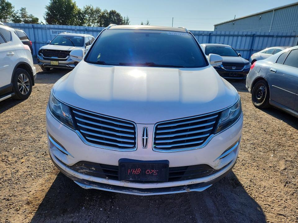 67981516 :رقم المزاد ، 5LMCJ2A94FUJ41988 vin ، 2015 Lincoln Mkc مزاد بيع