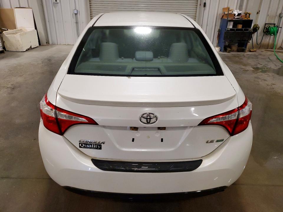 69395866 :رقم المزاد ، 5YFBPRHE1FP360580 vin ، 2015 Toyota Corolla مزاد بيع
