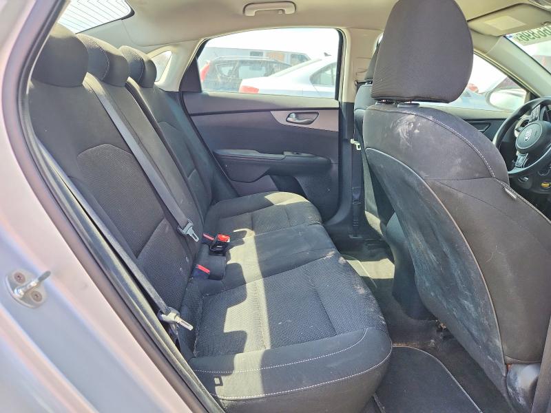 2021 Kia Forte მანქანა იყიდება აუქციონზე, vin: 3KPF24AD3ME334288, აუქციონის ნომერი: 70466896