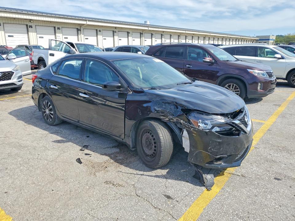 68724796 :رقم المزاد ، 3N1AB7AP1JY335619 vin ، 2018 Nissan Sentra مزاد بيع