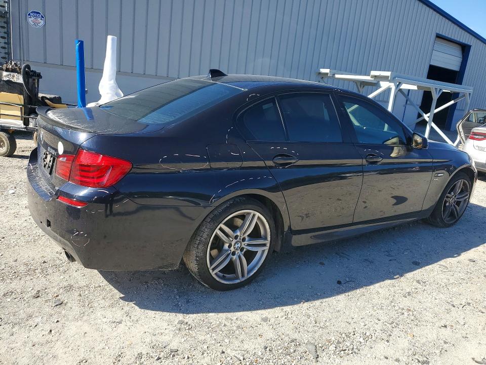 2011 Bmw 535 მანქანა იყიდება აუქციონზე, vin: WBAFU7C51BDU54510, აუქციონის ნომერი: 67605946