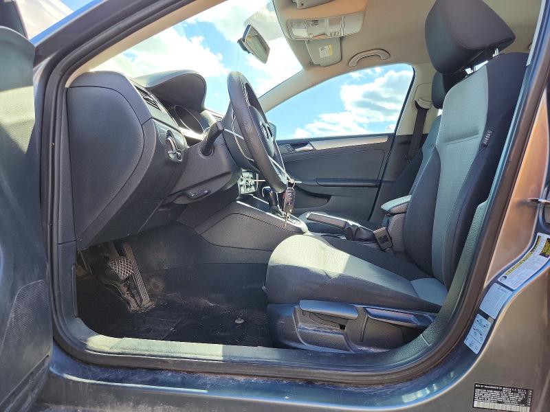 68161876 :رقم المزاد ، 3VW2B7AJ0HM238181 vin ، 2017 Volkswagen Jetta مزاد بيع