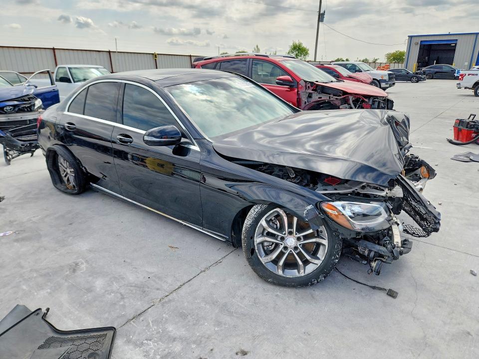 Продаж на аукціоні авто 2017 Mercedes-benz C, vin: 55SWF4JBXHU198467, номер лоту: 70363816