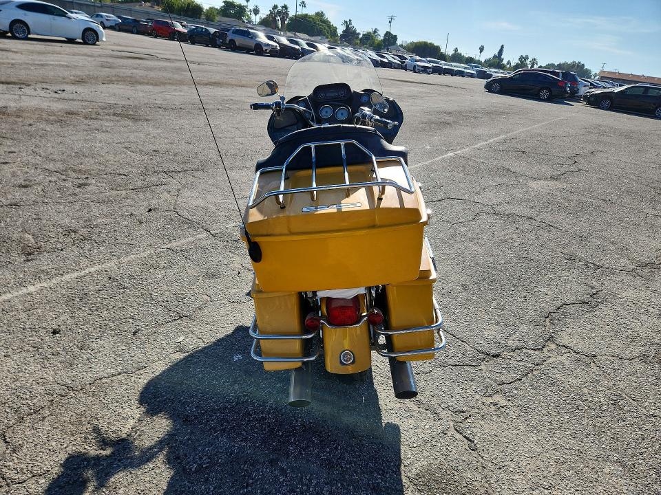70747236 :رقم المزاد ، 1HD1FS4397Y656873 vin ، 2007 Harley-davidson Fltr مزاد بيع