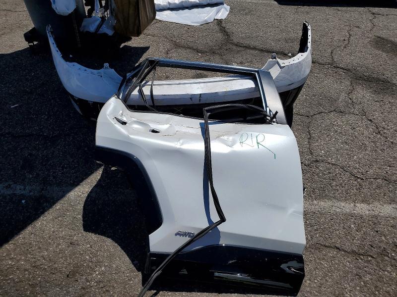 68188996 :رقم المزاد ، JTMEB3FV0PD111414 vin ، 2023 Toyota Rav4 Prime مزاد بيع