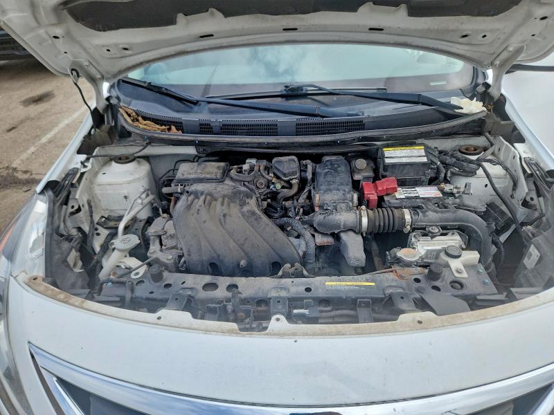 69861016 :رقم المزاد ، 3N1CN7AP9KL879347 vin ، 2019 Nissan Versa مزاد بيع