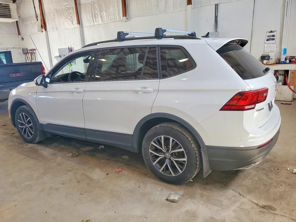 2021 Volkswagen Tiguan მანქანა იყიდება აუქციონზე, vin: 3VV0B7AX2MM052717, აუქციონის ნომერი: 68835066