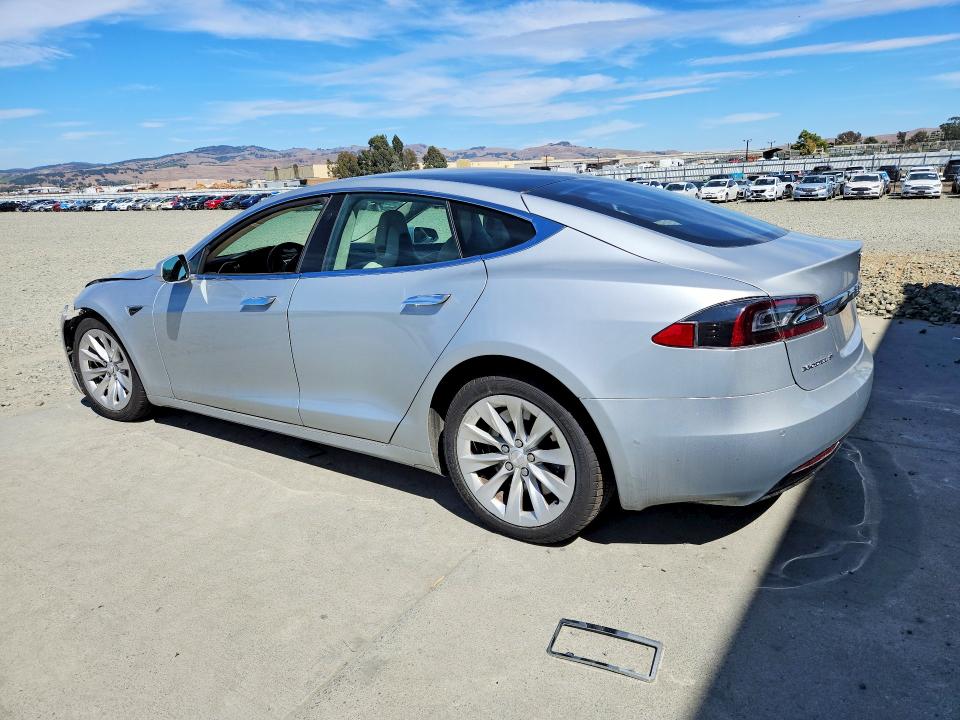 Продажа на аукционе авто 2017 Tesla Model S, vin: 5YJSA1E13HF224972, номер лота: 68686646
