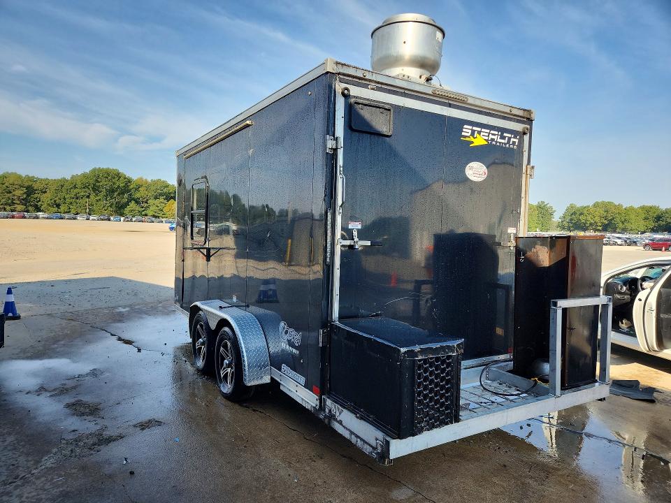 71290436 :رقم المزاد ، 52LBE1426NE090593 vin ، 2022 Stealthcraft Trailers مزاد بيع