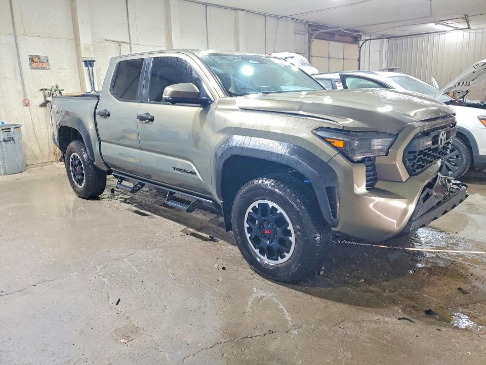 2024 Toyota Tacoma მანქანა იყიდება აუქციონზე, vin: 3TMLB5JN4RM004397, აუქციონის ნომერი: 70820766