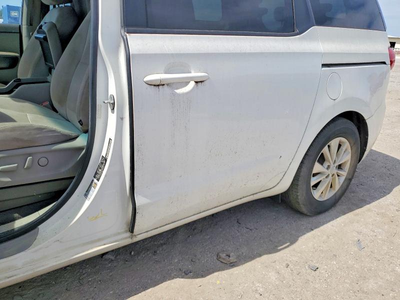 2015 Kia Sedona მანქანა იყიდება აუქციონზე, vin: KNDMB5C19F6036711, აუქციონის ნომერი: 68604756