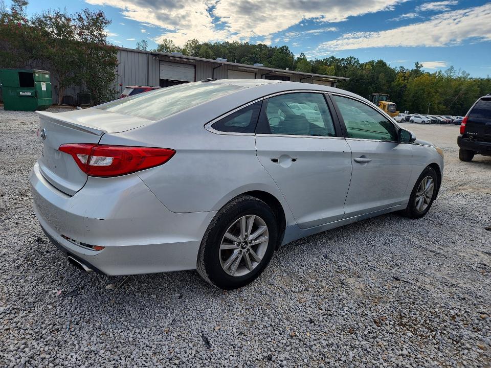 70568216 :رقم المزاد ، 5NPE24AF5FH031153 vin ، 2015 Hyundai Sonata مزاد بيع