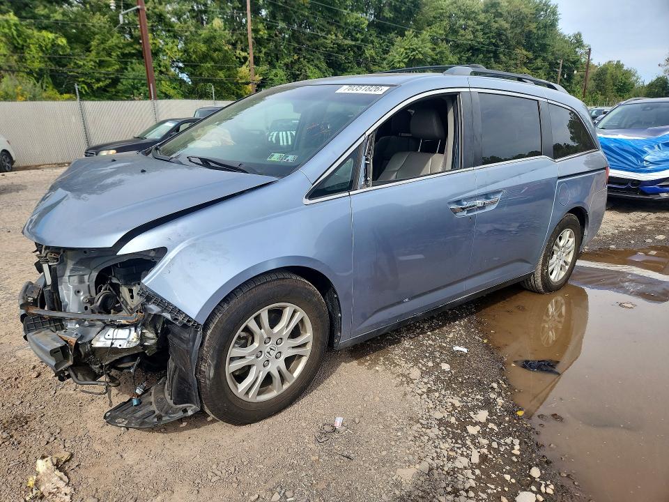 70351826 :رقم المزاد ، 5FNRL5H64BB056287 vin ، 2011 Honda Odyssey مزاد بيع