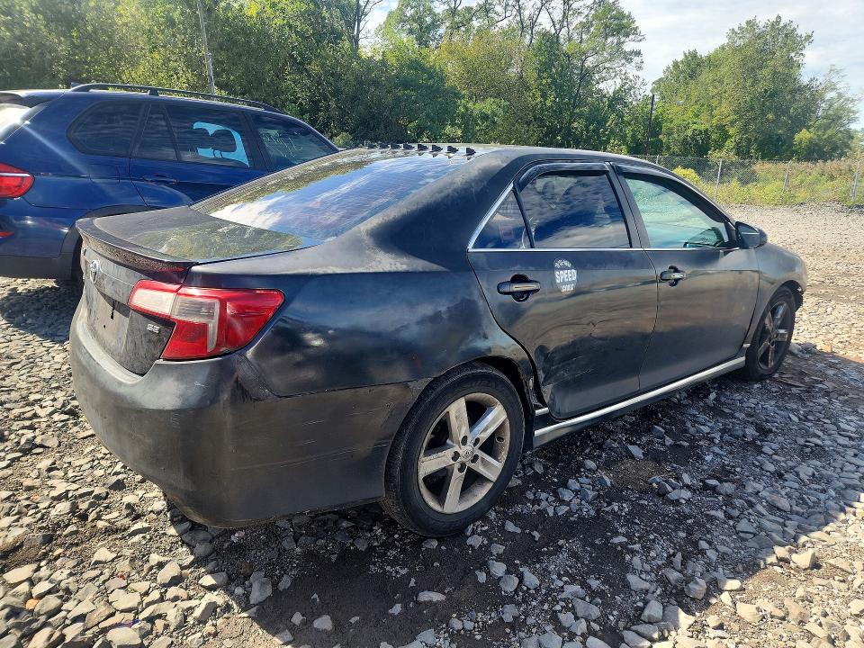 Продаж на аукціоні авто 2014 Toyota Camry, vin: 4T1BF1FK1EU324804, номер лоту: 69702676