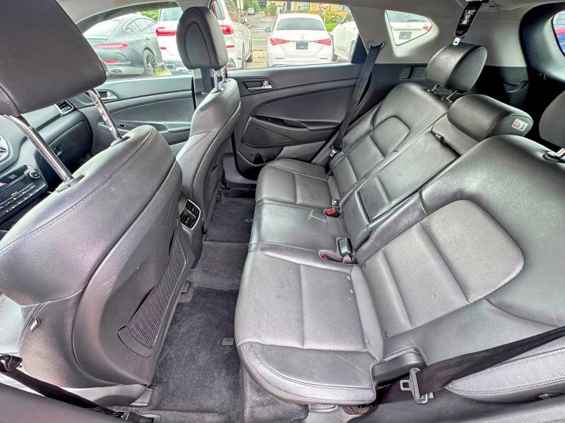 Продажа на аукционе авто 2016 Hyundai Tucson, vin: KM8J3CA28GU125050, номер лота: 68889176