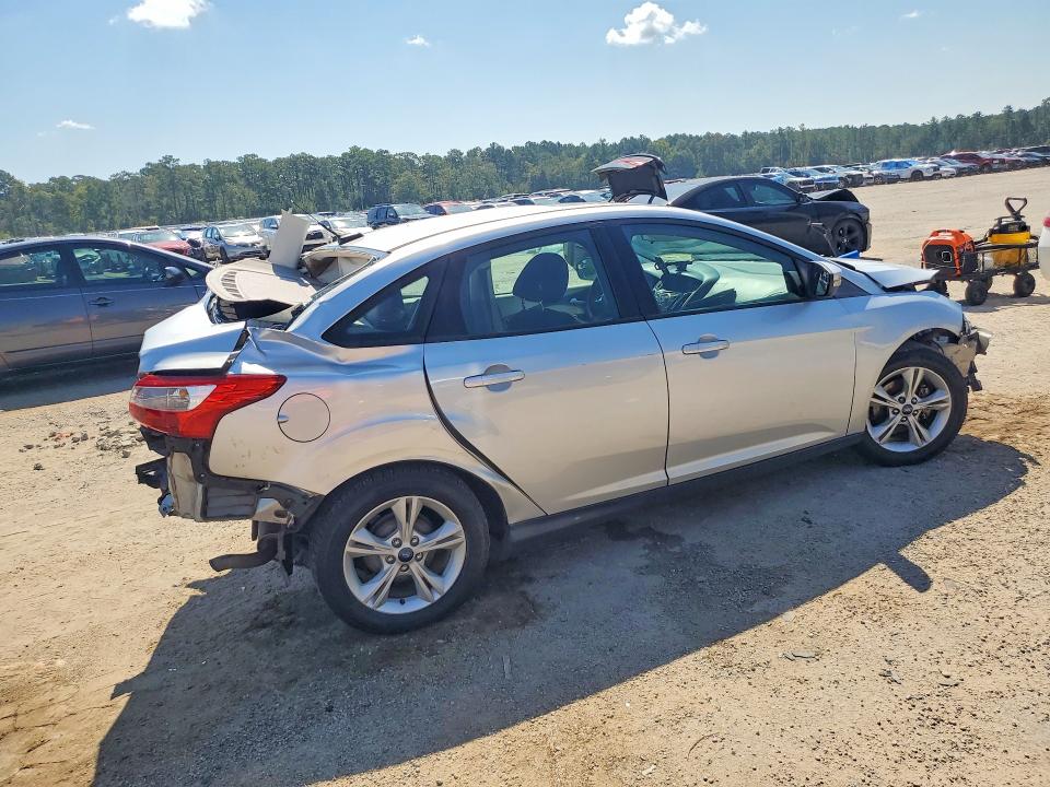 Продажа на аукционе авто 2014 Ford Focus, vin: 1FADP3F2XEL425602, номер лота: 68694046