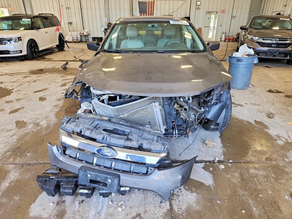 2010 Ford Fusion მანქანა იყიდება აუქციონზე, vin: 3FAHP0HA3AR326488, აუქციონის ნომერი: 70729096