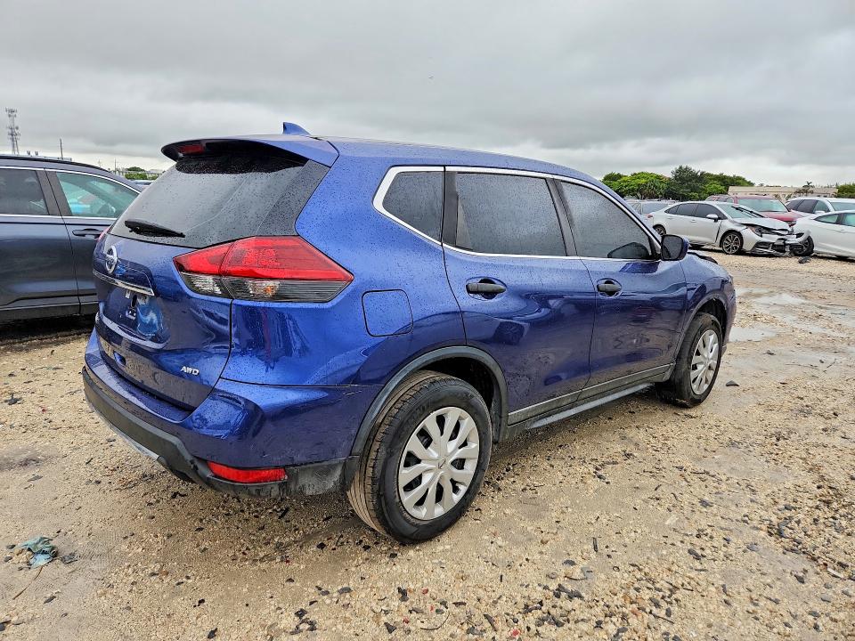Продажа на аукционе авто 2018 Nissan Rogue, vin: KNMAT2MV7JP554495, номер лота: 70245576