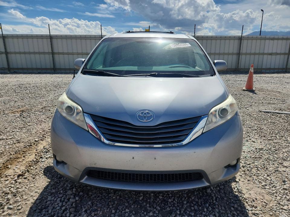 Aukcja sprzedaży 2013 Toyota Sienna, vin: 5TDDK3DC9DS056748, numer aukcji: 68864386