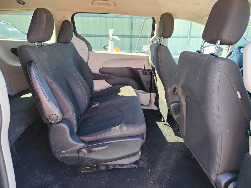 68068756 :رقم المزاد ، 2C4RC1AG3JR114355 vin ، 2018 Chrysler Pacifica مزاد بيع