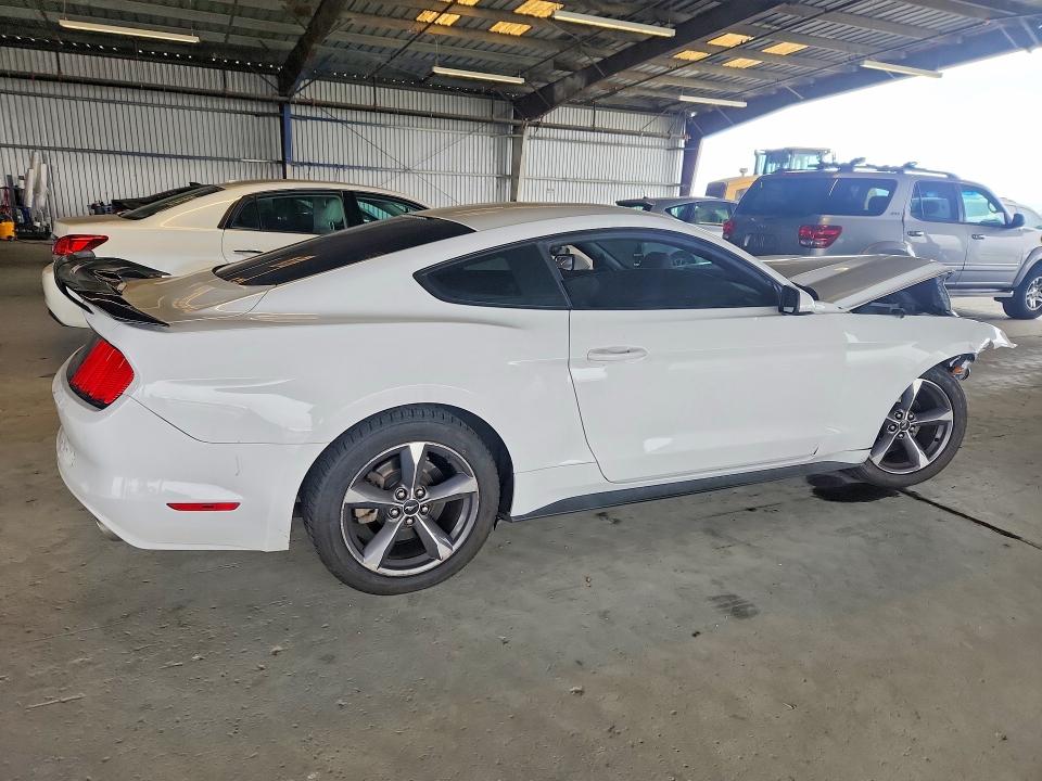 69192936 :رقم المزاد ، 1FA6P8AM0F5311595 vin ، 2015 Ford Mustang مزاد بيع
