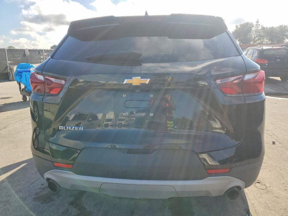 69796936 :رقم المزاد ، 3GNKBCR41LS680828 vin ، 2020 Chevrolet Blazer مزاد بيع