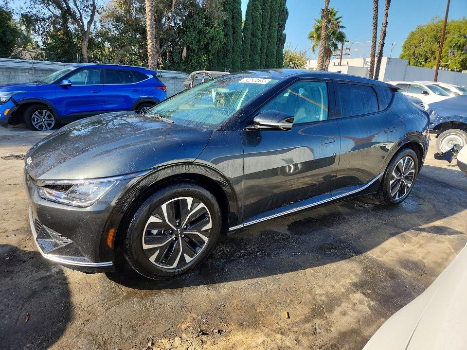 2024 Kia Ev6 მანქანა იყიდება აუქციონზე, vin: KNDC34LA5R5198445, აუქციონის ნომერი: 69436416