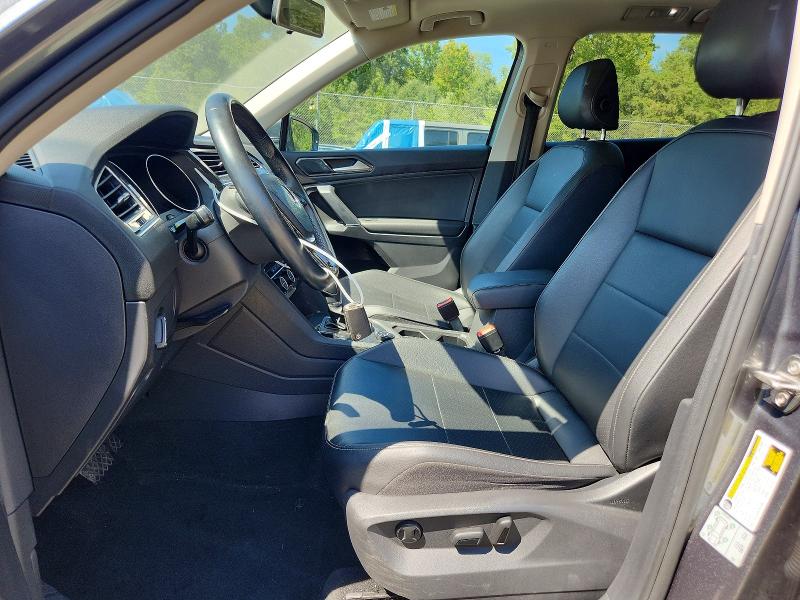67516656 :رقم المزاد ، 3VV2B7AX6JM185176 vin ، 2018 Volkswagen Tiguan مزاد بيع
