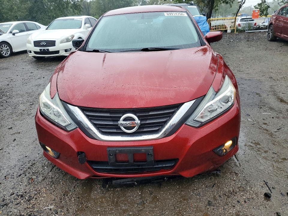 Продажа на аукционе авто 2017 Nissan Altima, vin: 1N4AL3AP2HC166769, номер лота: 69914766