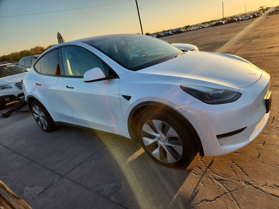 69899426 :رقم المزاد ، 7SAYGDEE4RA264928 vin ، 2024 Tesla Model Y مزاد بيع